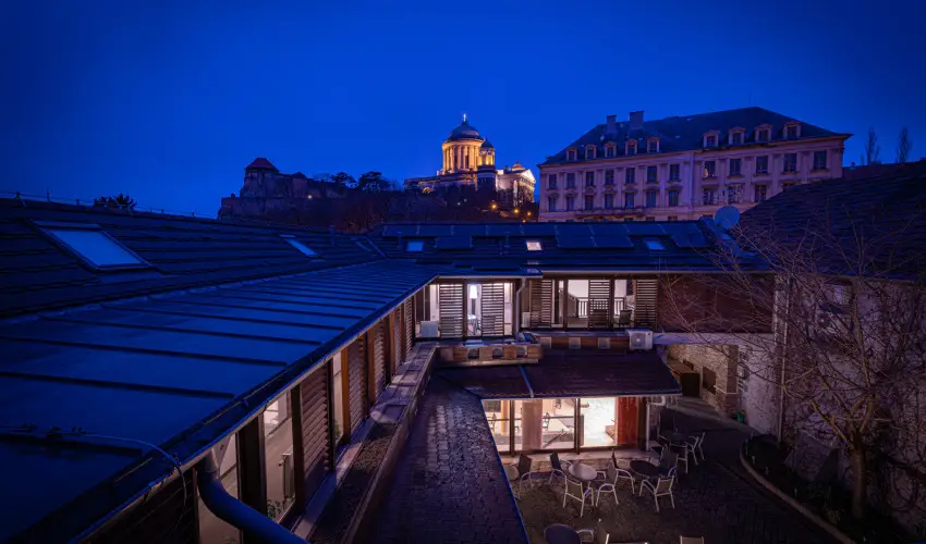 Bazilika alatti Panzi Esztergom