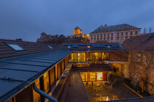 Bazilika alatti Panzi�, Esztergom, Visegr�d - 21 km