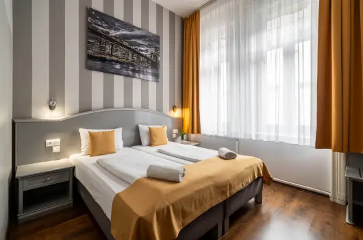 Full Moon, Budapest, Visegrd - 24 km