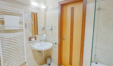 Holiday Beach Budapest Wellness Hotel with Sauna Park Budapest