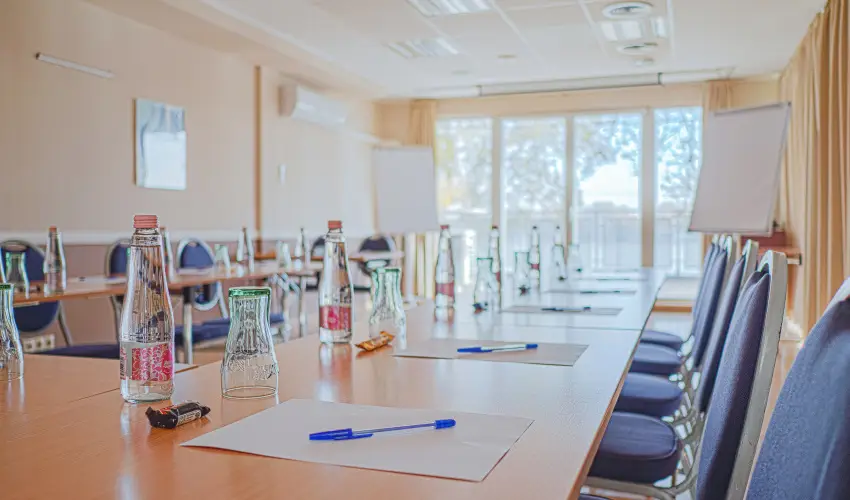 Holiday Beach Budapest Wellness Hotel with Sauna Park Budapest