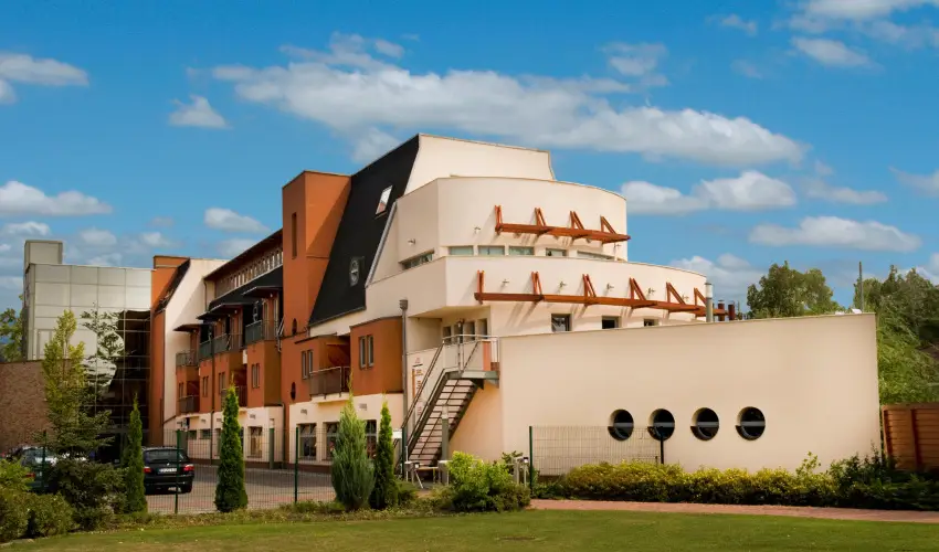 Holiday Beach Budapest Wellness Hotel with Sauna Park Budapest