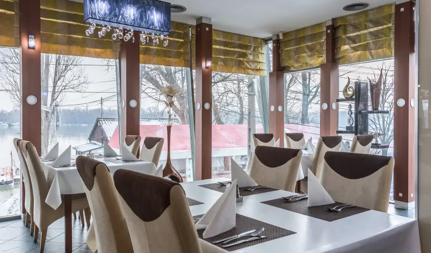 Holiday Beach Budapest Wellness Hotel with Sauna Park Budapest