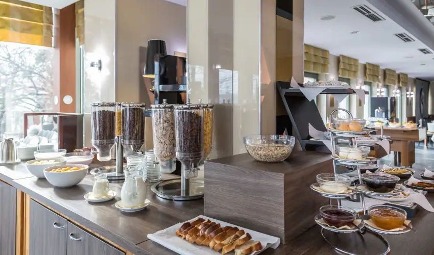 Holiday Beach Budapest Wellness Hotel with Sauna Park Budapest