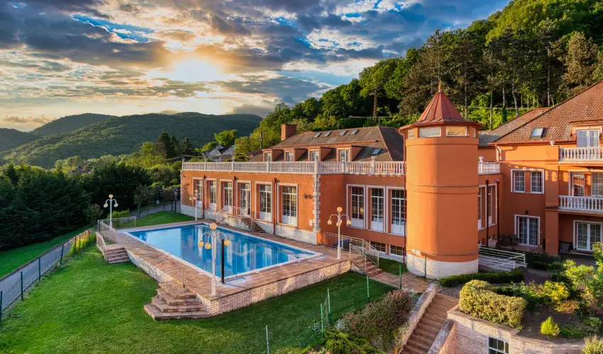 Hotel Bellevue Esztergom