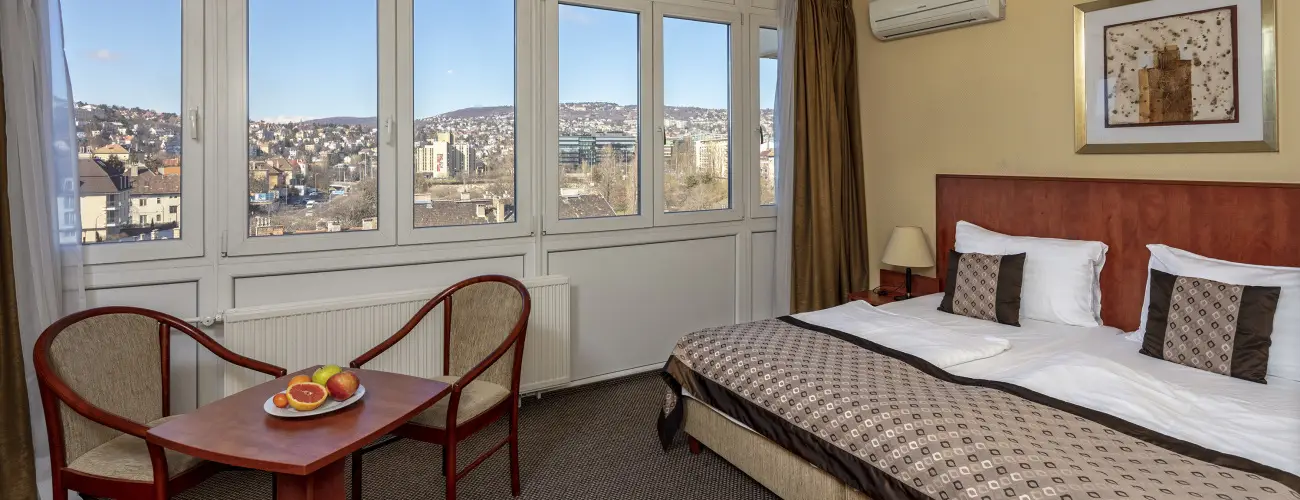 Hotel Charles Budapest - Napi r ellts nlkl (min. 1 j)