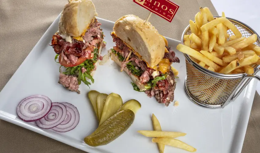 Hotel Charles Budapest