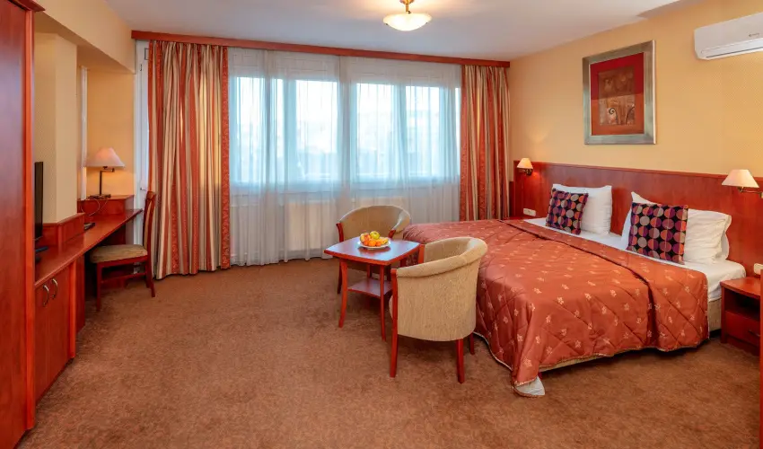 Hotel Charles Budapest