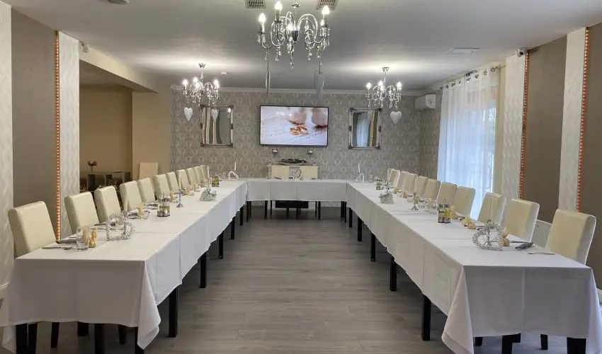 Libra Hotel Veresegyhz