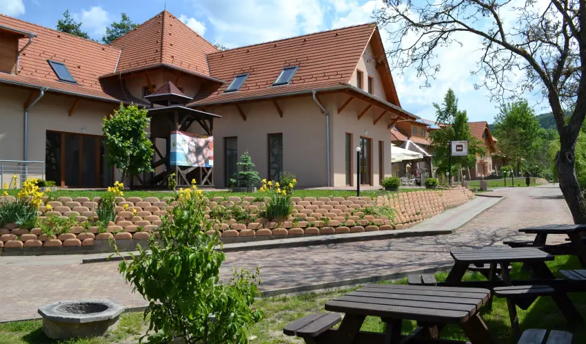 Malomkert Hotel Nagybrzsny