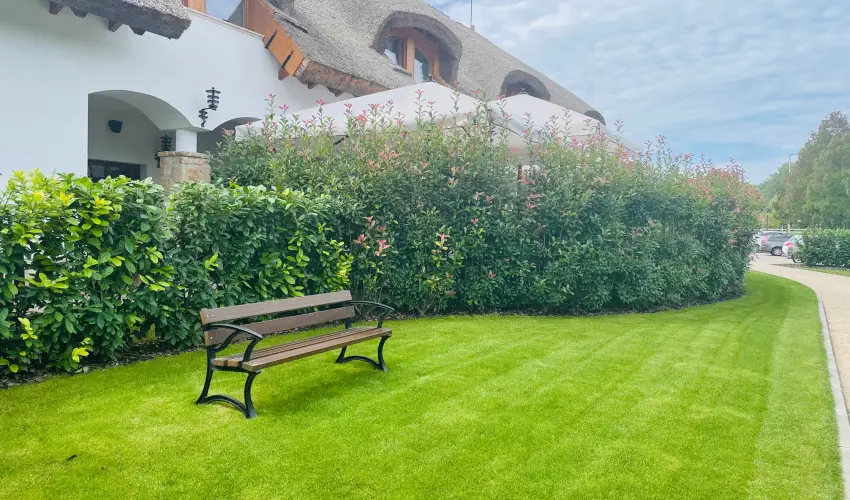 reg Halsz tterem s Fogad Tt