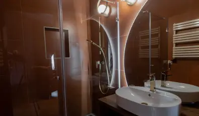 reg Halsz tterem s Fogad Tt