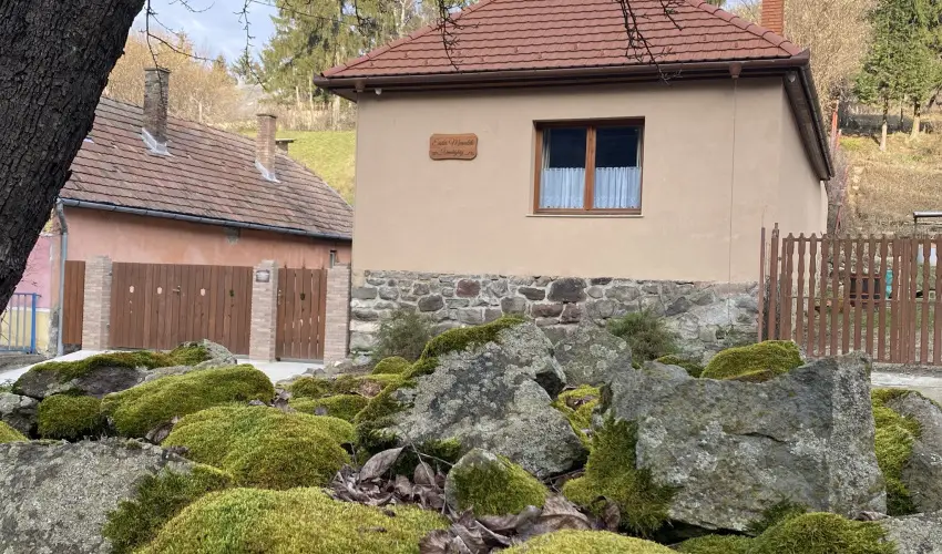 Pilis Lelke Vendghz Pilisszentllek