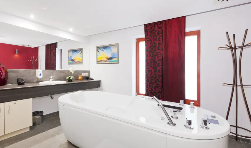 T Wellness Hotel Bnk